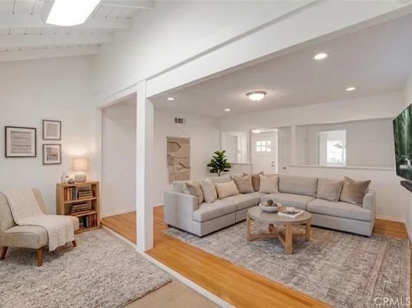 16319 Minnehaha St, Granada Hills, CA 91344