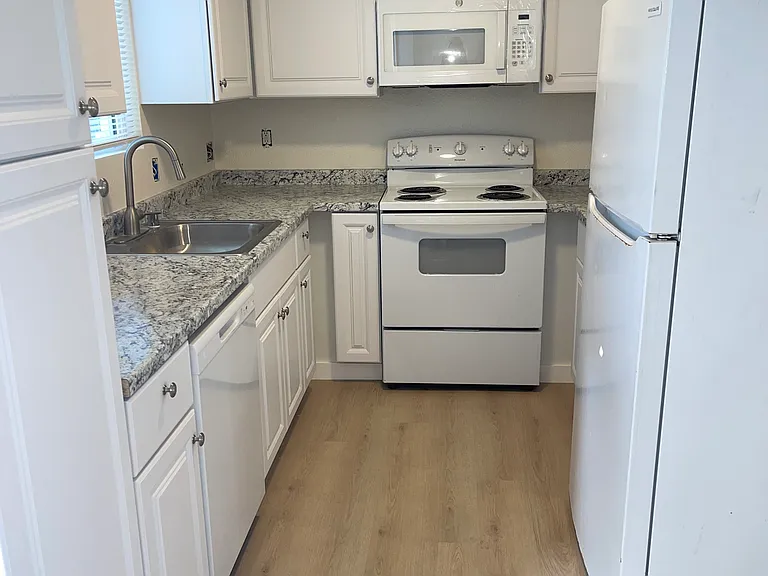1154 E Lexington Ave #2 — Photo 13