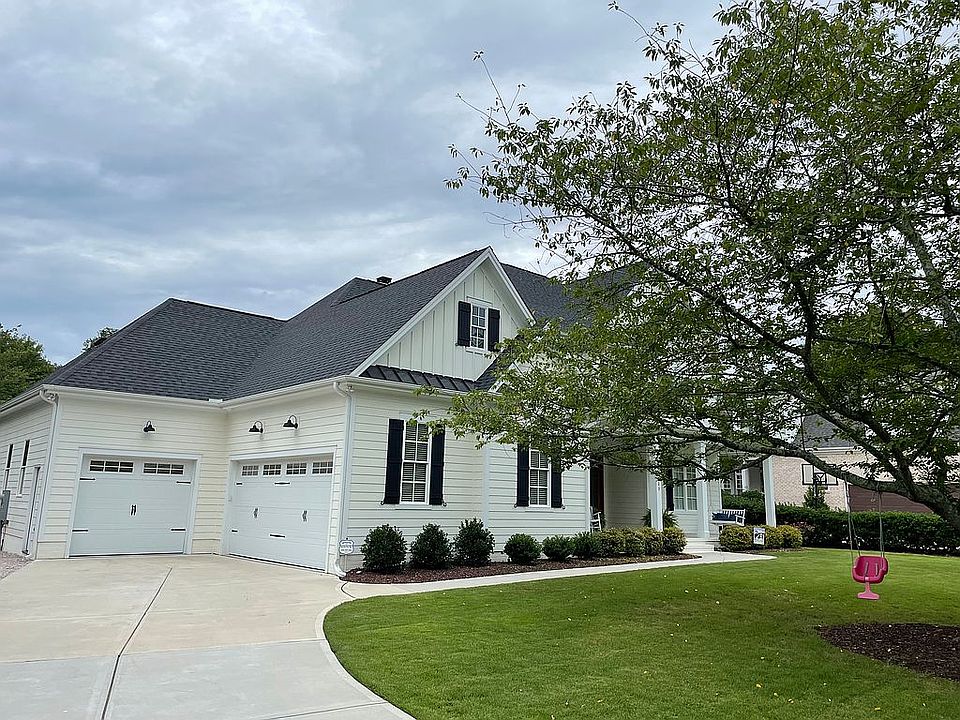 2nd image of 1323 Dogwood Ln