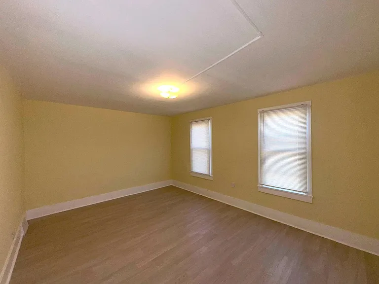 9016 Harris Ave — Photo 13