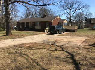 130 Virginia Ave, Appomattox, VA 24522
