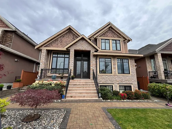 913 Quadling Ave, Coquitlam, BC V3K 2A6