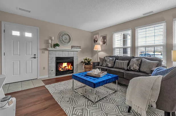 Windsong Place Apartments — Photo 44
