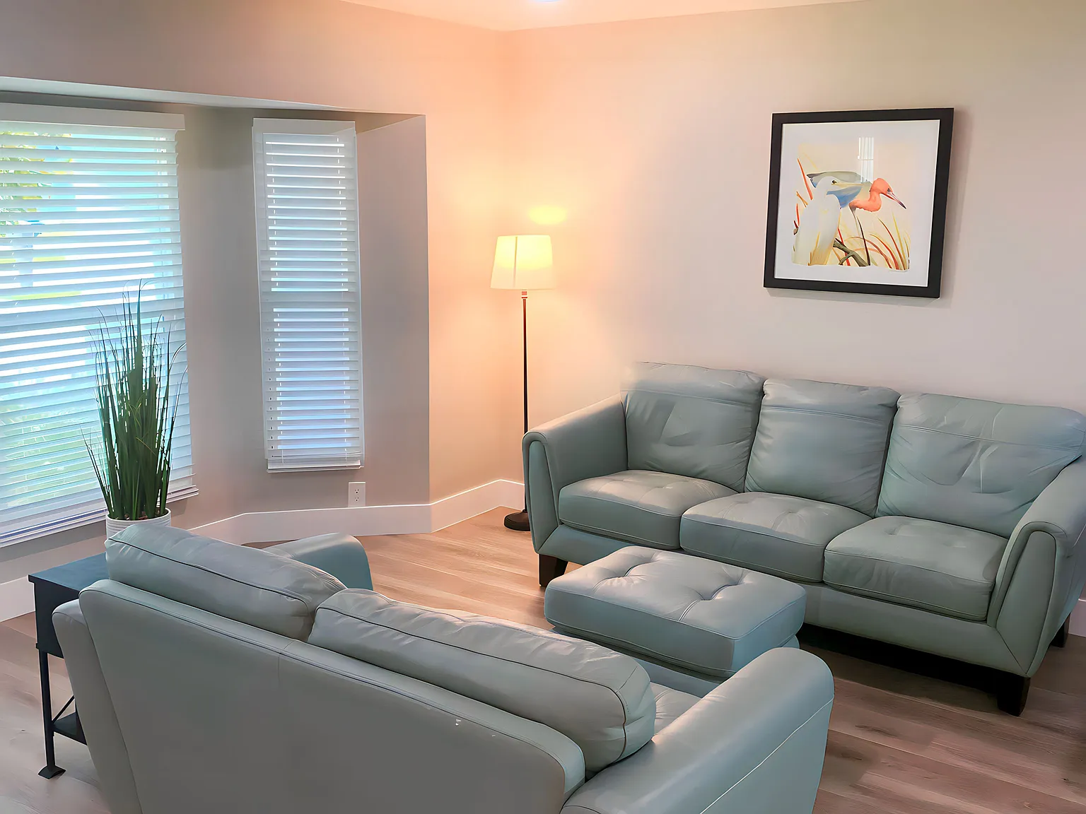 1 bed, 300 sqft, $1,200 — Photo 3