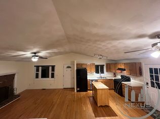 285 Saint Louis Ave, Woonsocket, RI 02895