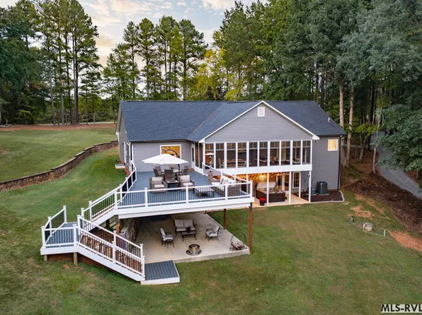 39 Cannon Ln, Bracey, VA 23919