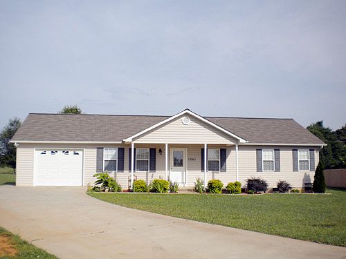 1st image of 1561 Clear Creek Ln