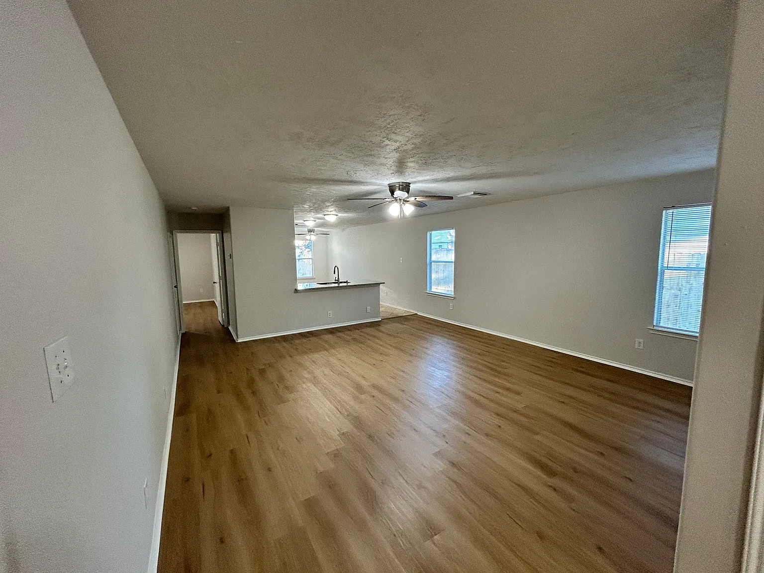 3 bed, 1448 sqft, $1,800 — Photo 3