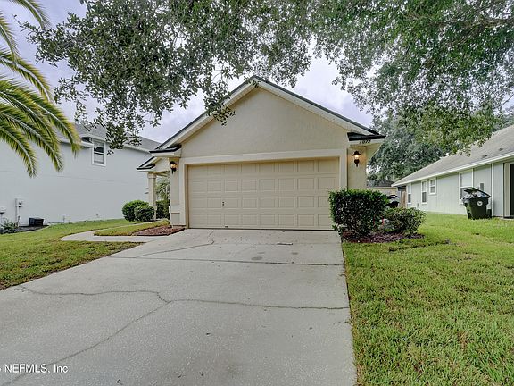 3rd image of 1072 MOOSEHEAD Drive