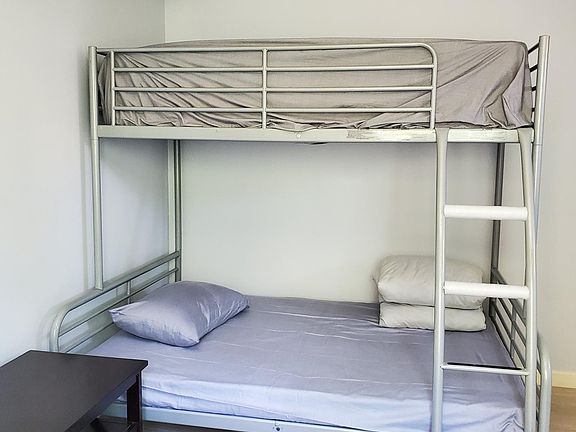 4th image of 3011 Veteran Ave #1