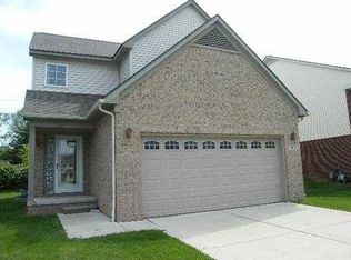 29845 Lacy Dr #84, Westland, MI 48186