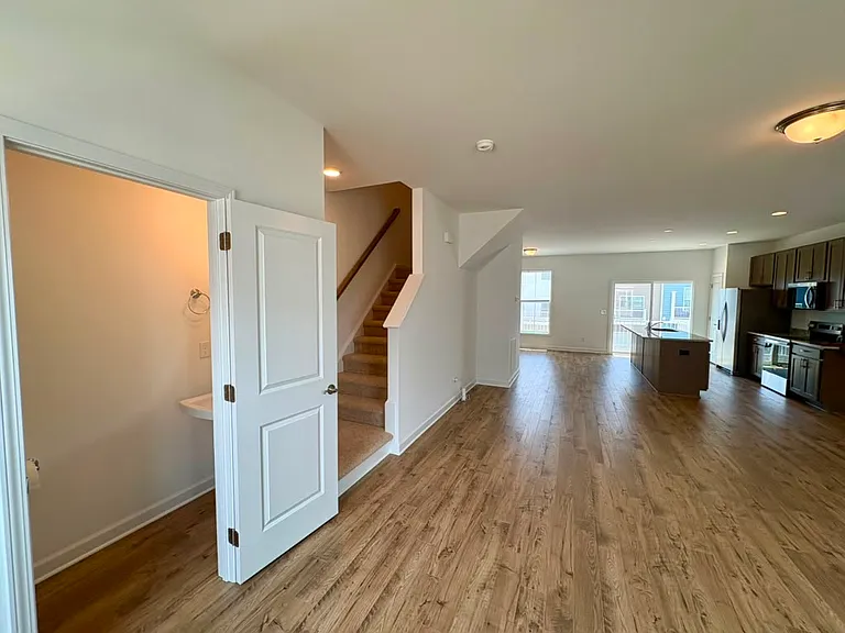 1071 Balsam Ln — Photo 12