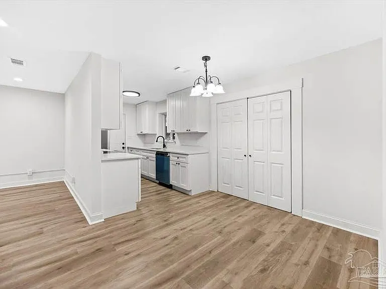 5149 Crestwood Rd #A — Photo 5