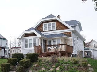 226 W Washington St, Port Washington, WI 53074