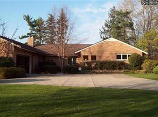 24151 S Woodland Rd, Shaker Hts, OH 44122