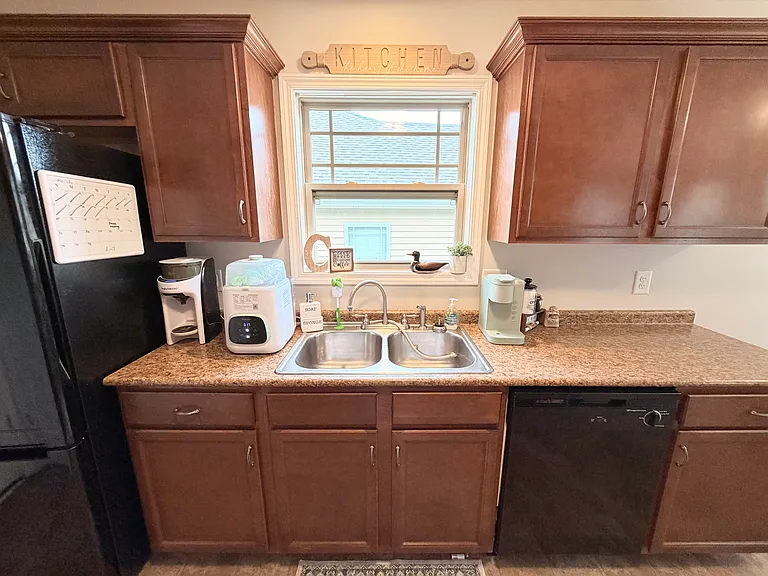 602 Hidden Valley Dr — Photo 3