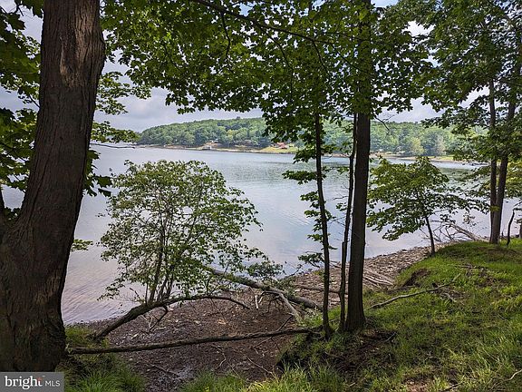 2nd image of 2 Mountain Lake Dr