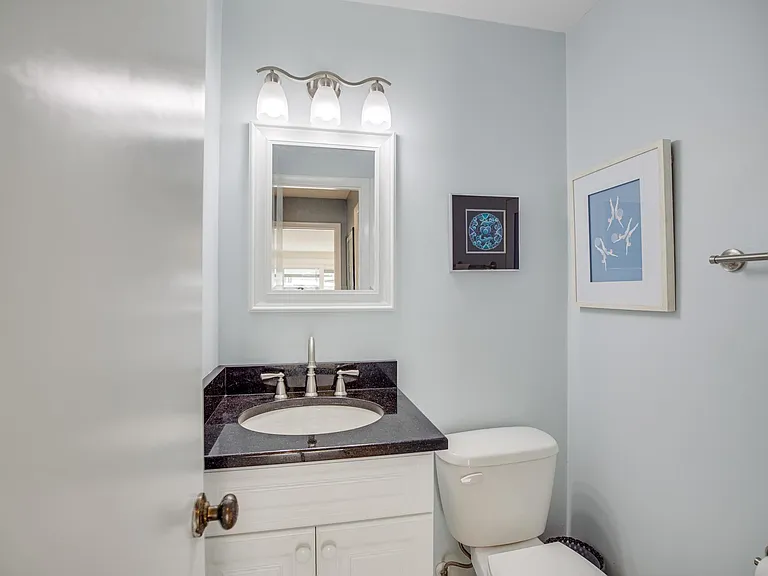 2722 Cardinal Dr — Photo 30