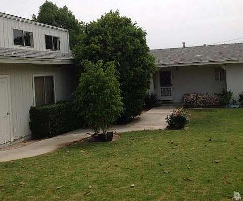 2nd image of 10 Willden Dr