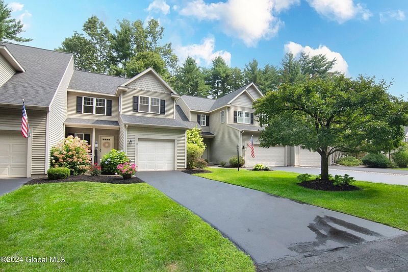 2nd image of 13 Connemara Court