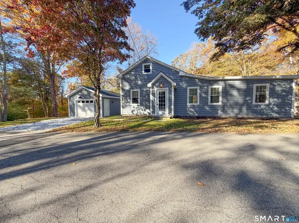 7 Oakum Dock Road, East Hampton, CT 06414