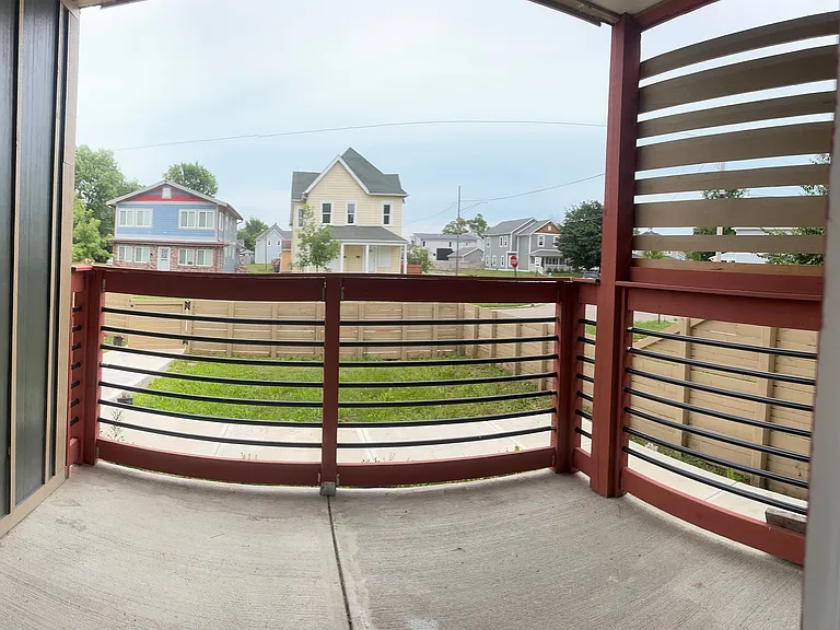 2306 Carrollton Ave — Photo 31