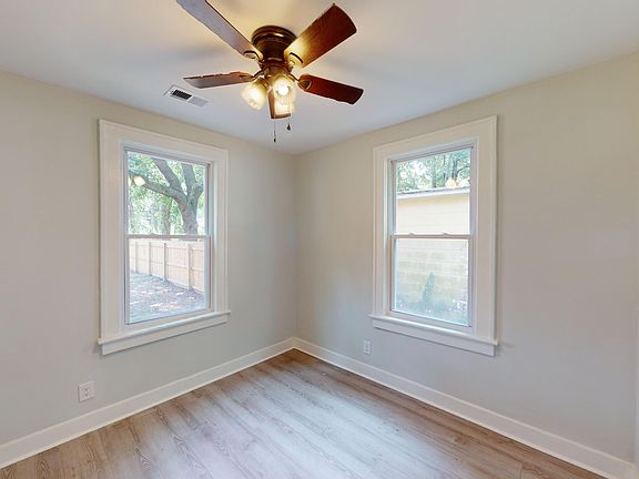 4th image of 2611 S Allen Dr