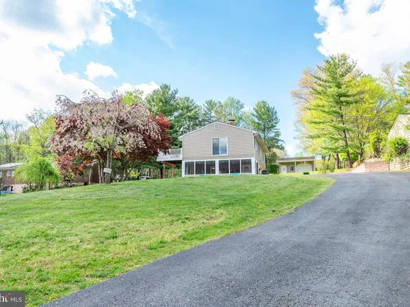 100 Bishopp Dr, Silver Spring, MD 20905