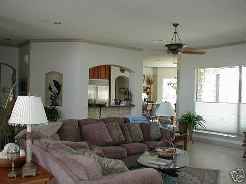 family room to kitchen pass through
