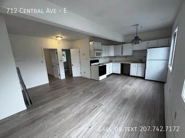712 Central Ave, Dover, NH