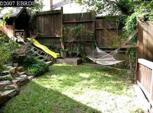 6519 Oakwood Dr, Oakland, CA 94611