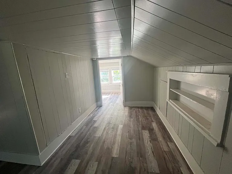 1607 Avenue I — Photo 12