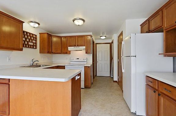 5th image of 2815 Capricorn Dr