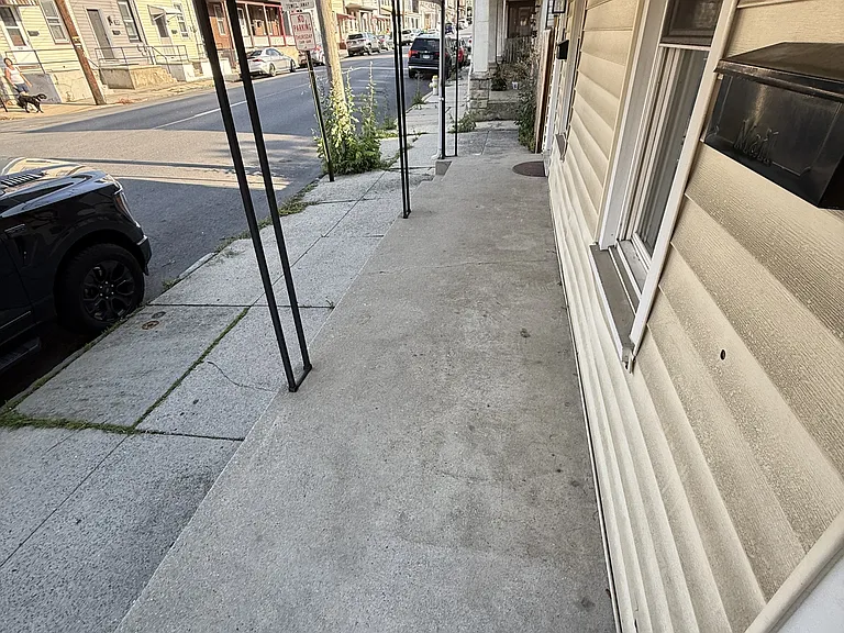 332 S 9th St — Photo 4