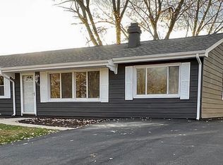 774 Eagle Creek Rd, Valparaiso, IN 46385