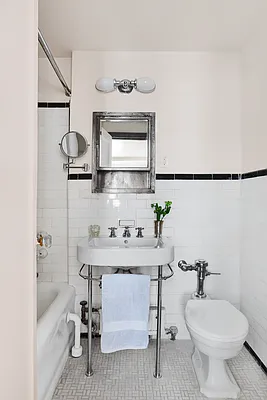 Sold by Compass | media 9