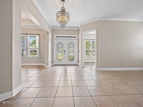 5th image of 401 BRAMBLY VINE Drive