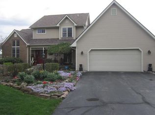 21 Maplewood Dr, New Wilmington, PA 16142