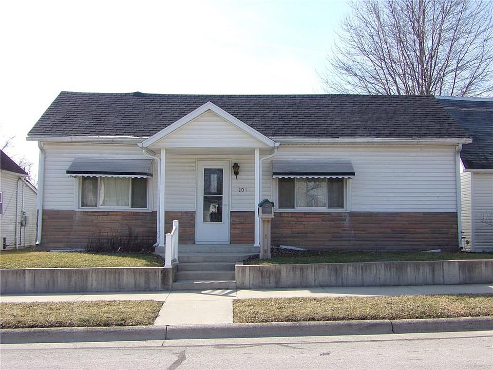 2nd image of 207 S Maple St