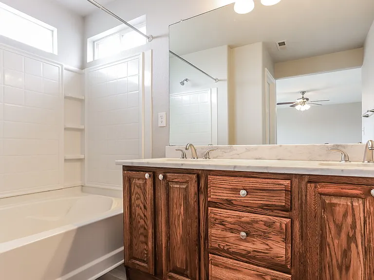 1162 S Fultondale Cir — Photo 13