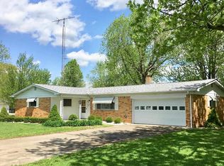 243 S Dayton St, Worthington, IN 47471