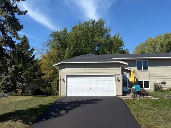 17627 Ionia Ct, Lakeville, MN 55044