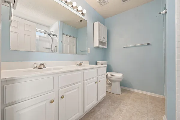 914 Bur Oak Ct — Photo 20
