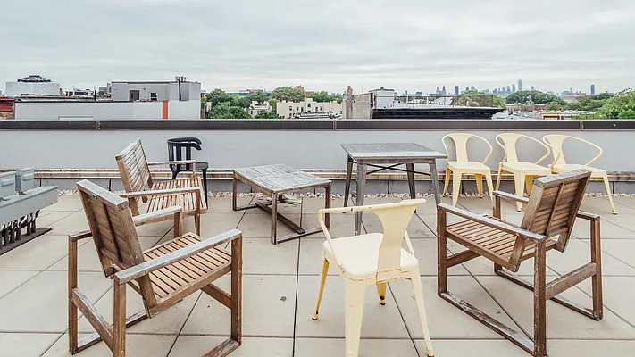 Rented by Nooklyn NYC LLC | media 31