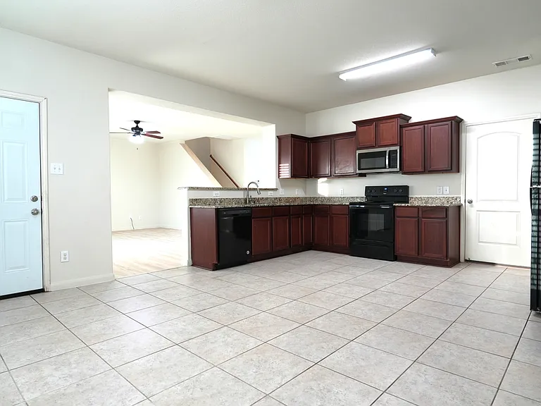 344 Magnolia Dr — Photo 22