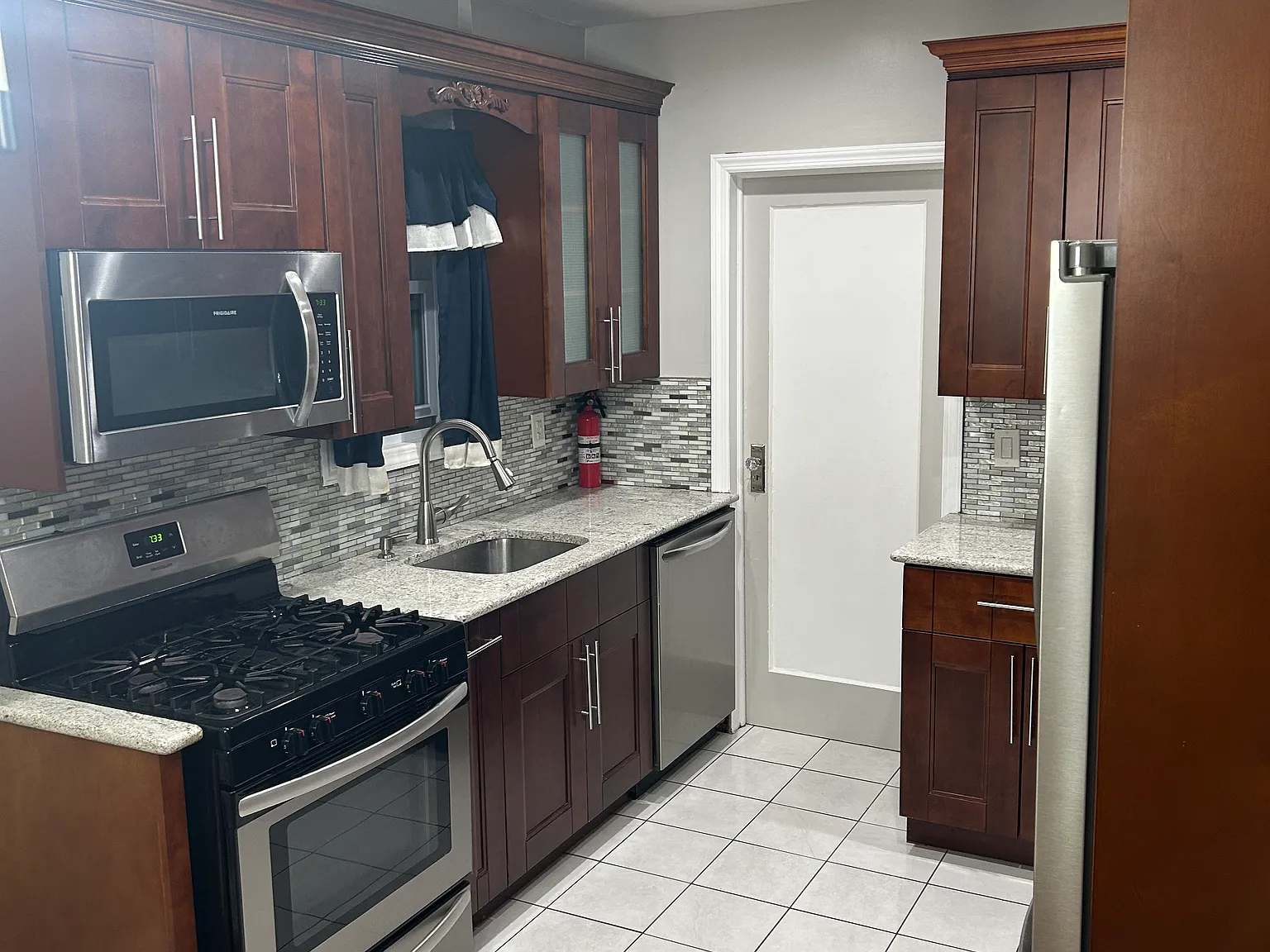 11812 227th St — Photo 3