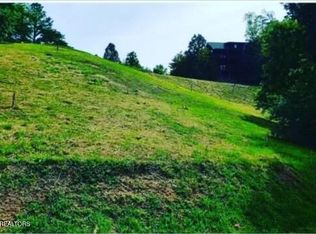 1624 Mountain Lodge Way, Sevierville, TN 37862