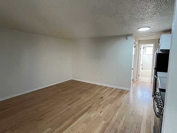 4th image of 333 N Sherman St #209