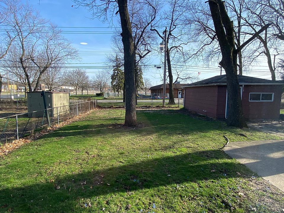 1st image of 17326 Forestway Dr