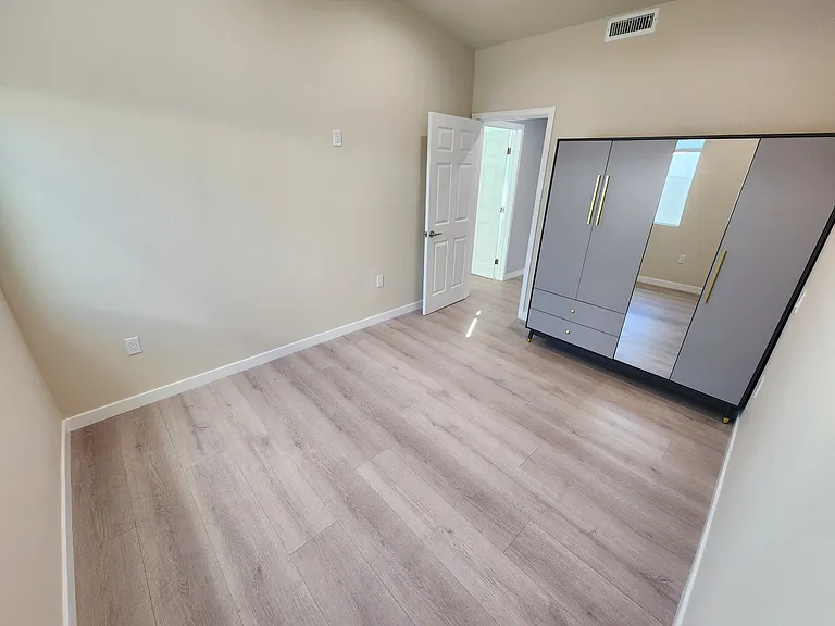 14420 Judd St — Photo 11